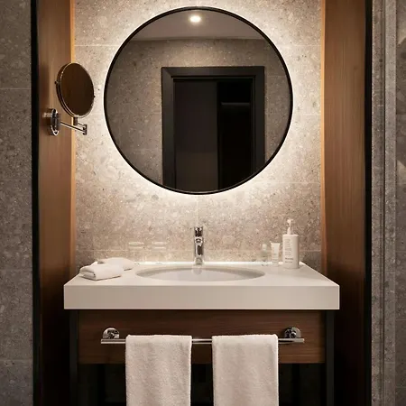Milan Marriott Hotel Exterior photo